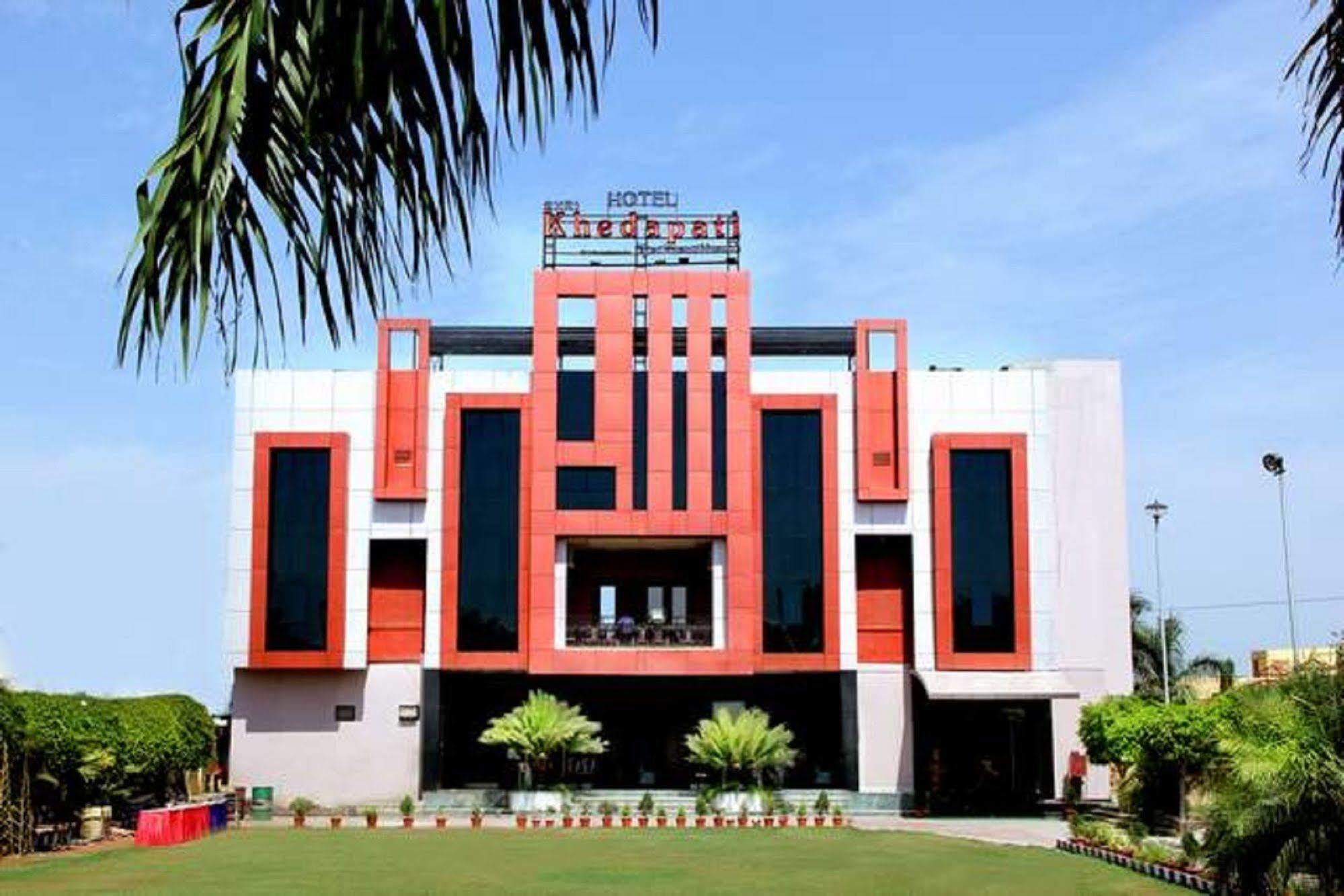 Hotel Shri Khedapati International Dewas Экстерьер фото