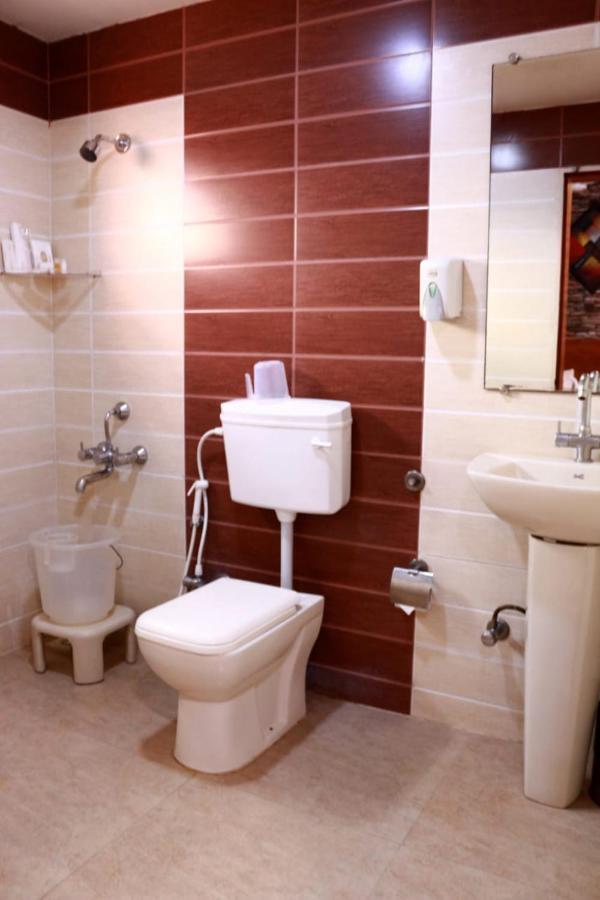 Hotel Shri Khedapati International Dewas Экстерьер фото